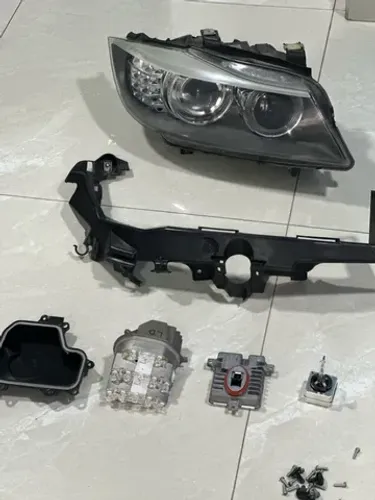 Farol completo bmw 320 2010 
