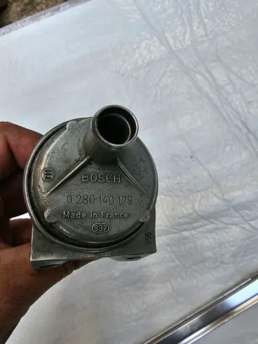 Uno turbo válvula ar original bosch 0280 140 179
