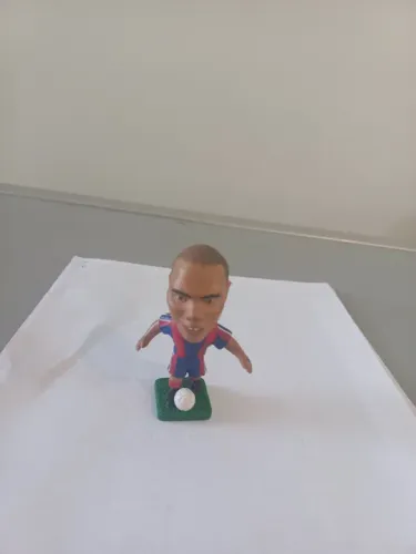 Miniatura Ronaldinho 8,5 cm.