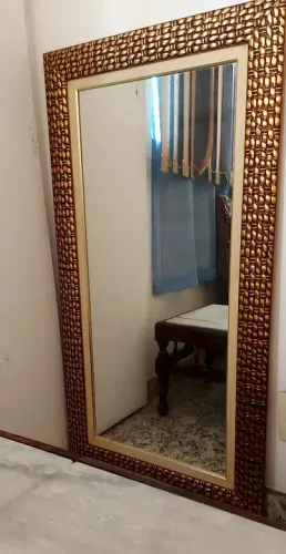 Espelho, lindo decorativo com moldura dourada