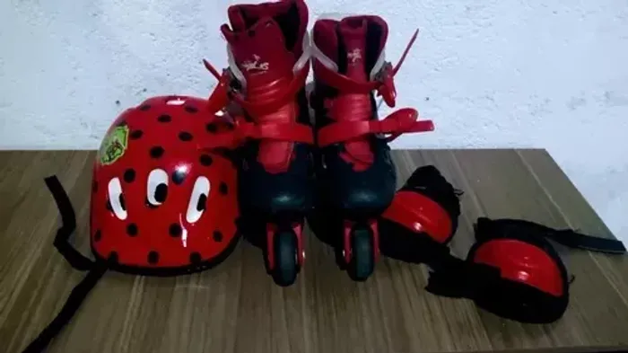 Patins Ladybug Inline - Com Acessórios (ajustável)