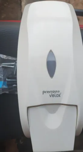 Dispenser novo.