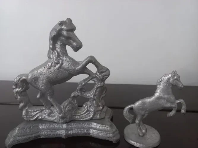 2 peças cavalo liga de metal 7x8 e 17x18