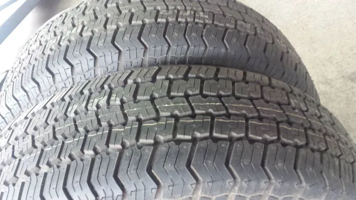 Pneu 185 60 14 Kumho 732 Touring perfil baixo