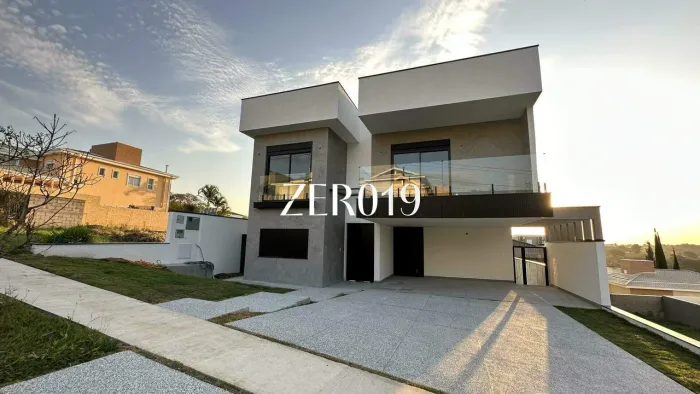 Casa em condomínio à venda de 340m², 4 dormitórios à venda no Parque das Quaresmeiras, em 