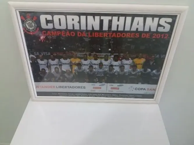 Quadro comemorativo do Corinthians campeão da libertadores 2012