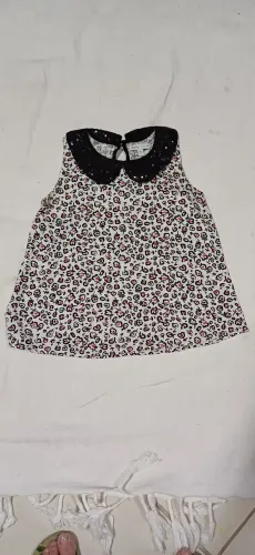 Blusa infantil com gola de brilho