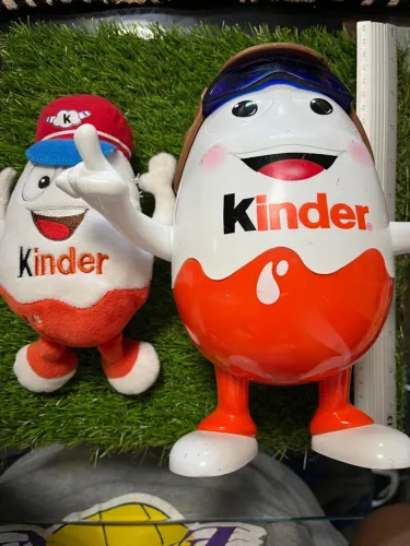 Boneco Propaganda Kinder Ovo vintage e pelúcia