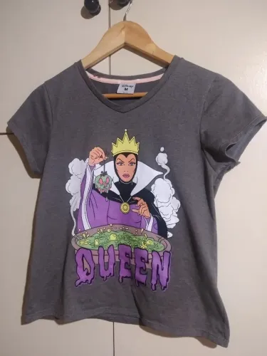 Camiseta Queen devil disney