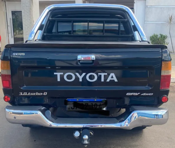 Toyota Hilux CD SRV 4X4 3.0 8V 116cv TB Diesel 2004