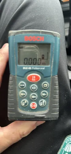 Trena a laser Bosch DLE 40 profissional