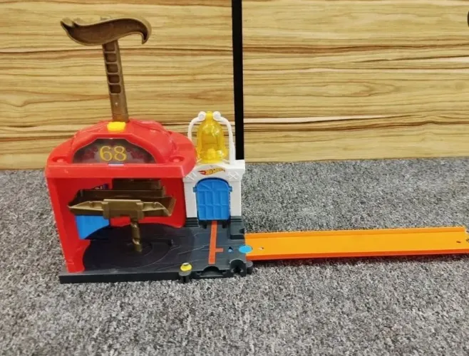 Pista Hot Wheels - Manobra no Corpo de Bombeiros