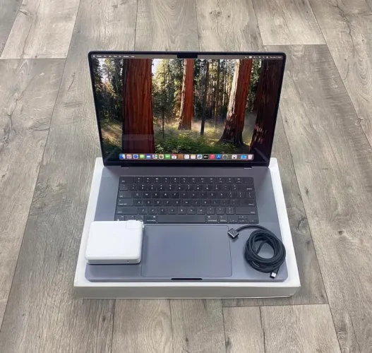 MacBook Pro M3 Pro 16.2
