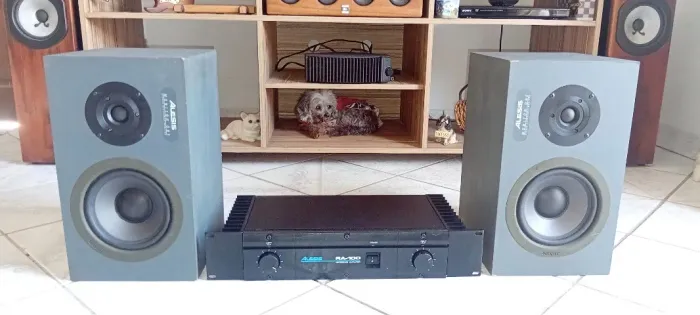 Caixas Alesis Monitor One + Amplificador RA100