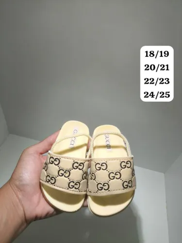 Chinelo slide baby c/ elástico <br><br> *R$40,00* comissão R$5,00