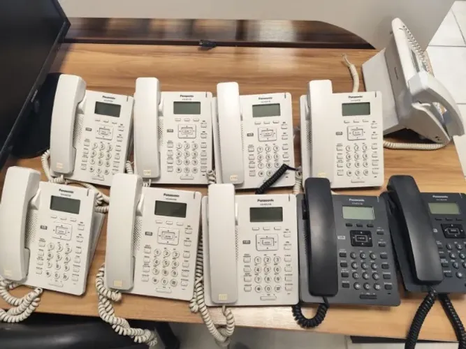OPORTUNIDADE! Telefones IP Panasonic HDV130 - em ótimo estado - R$ 350