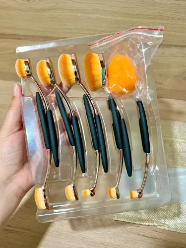 Kit Pincel de Maquiagem: 9 uni + 1 Esponjinha 