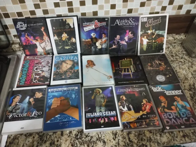 Coleção de DVDs Musicais Variados