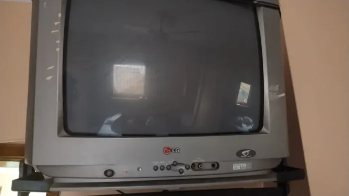TV LG de tubo 20 polegadas