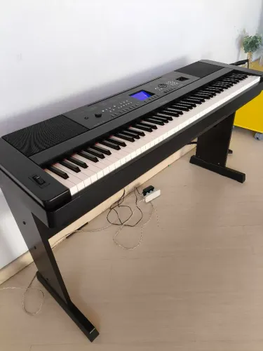 Piano digital Yamaha dgx 650