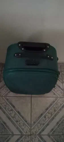 Mala de Viagem Verde