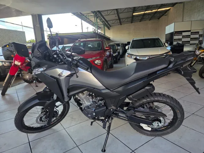 XRE SAHARA 2025 300 CC 0 KM NOVA