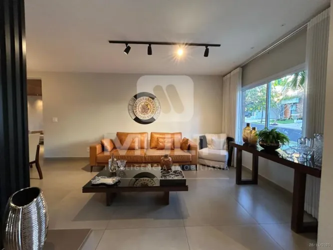 Casa Condominio - RESIDENCIAL CARMEL