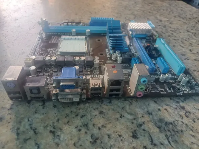 Placa-Mãe ASUS AM3,ddr3