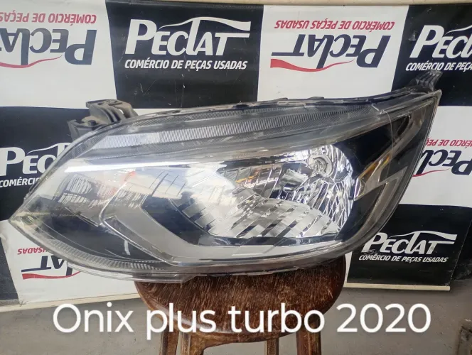 Farol Onix Plus Turbo 2020 - Original