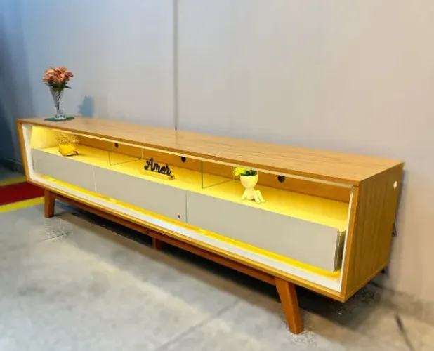 Rack para TV Luxo com LED - Entrega e Monta na Hora 