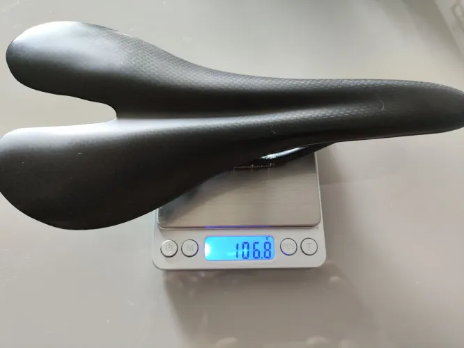 Selim 100% fibra de carbono. Resistência e leveza!