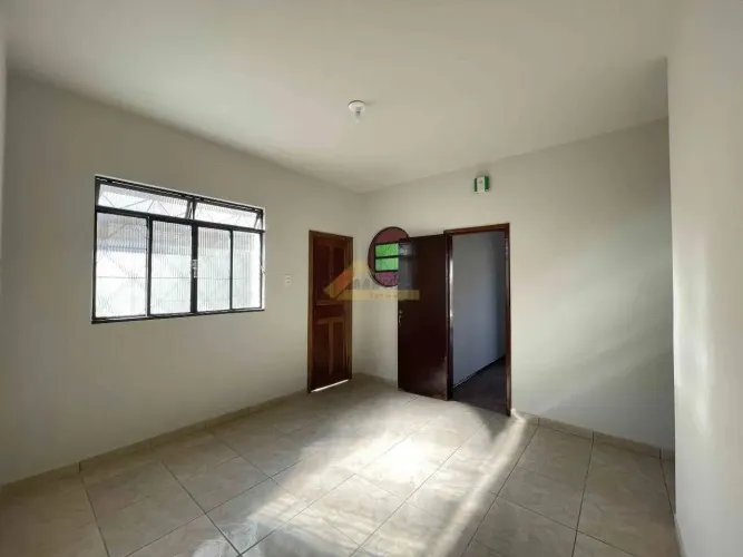 Casa para aluguel, 3 quartos, 2 vagas, São João de Deus - Divinópolis/MG