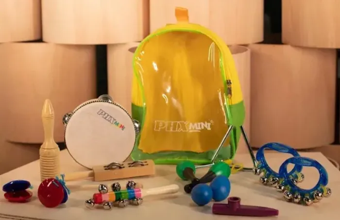 KIT BANDINHA PARA DIA DAS CRIANÇAS - MUNDO DA MUSICA - PRESENTE