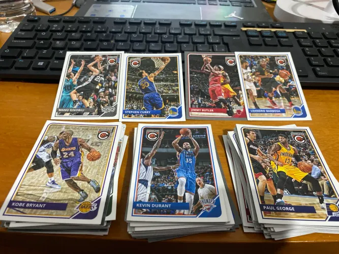 Kit Cards NBA com mais de 100 cartas Panini temp 2015-16