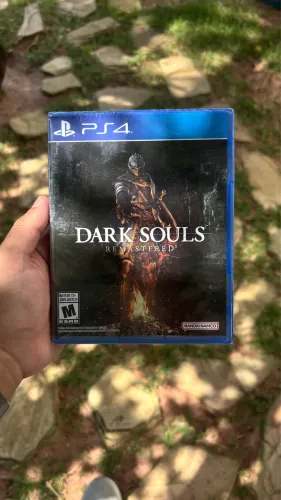Jogo PS4 Dark Souls 1 lacrado. 