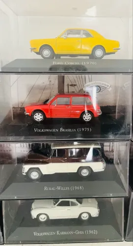 Carrinhos miniatura 