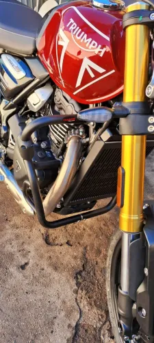 Triumph Speed semi nova 