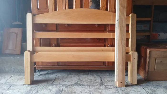 Cama de Casal Porteira (Timborana)Qualidade e Durabilidade!