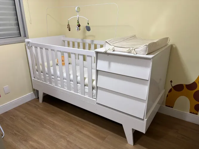 Berço com Cômoda Integrada - Branco