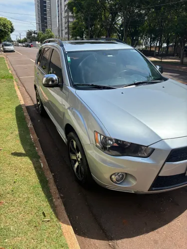 Mitsubishi Outlander 2012, baixa quilometragem 