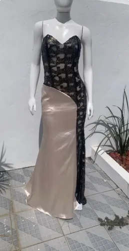 Vestido de festa com paete 