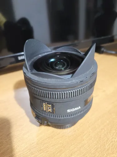 Lente Sigma 10mm F/2.8 Fish Eye EX DC HSM p/ Nikon