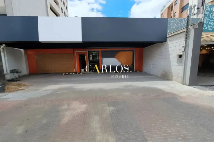 Casa comercial no melhor ponto da Bandeirantes