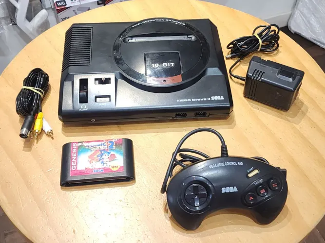 Mega Drive II + Sonic 2 + Acessórios