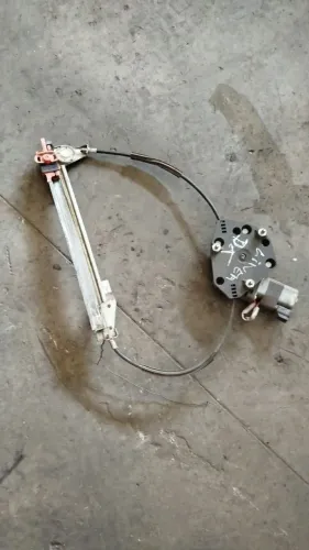 Máquina de vidro trás direito Linea