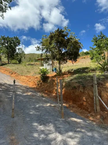 Vendo chácaras na estrada Amparo x Volta Redonda