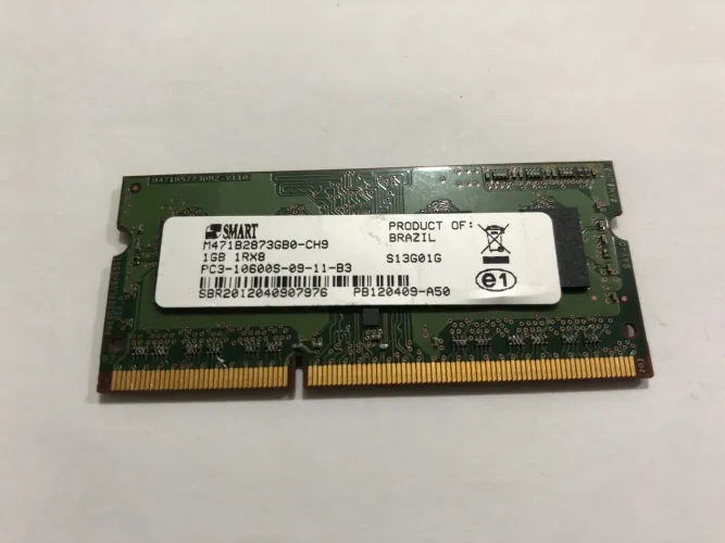 Memória RAM Smart 1GB DDR3 PC3-10600S