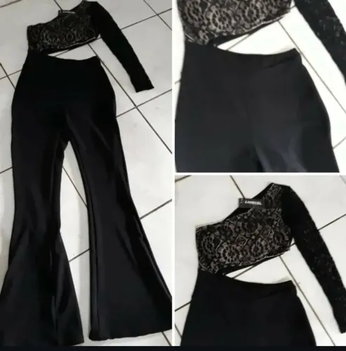 Macacão Preto com Detalhe em Renda com elastano.