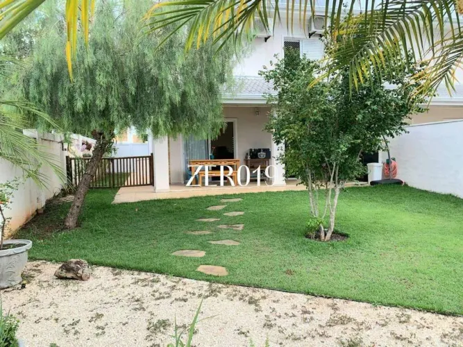 Casa em condomínio à venda de 164m², 3 dormitórios com 2 suítes, no bairro Parque Xangrilá