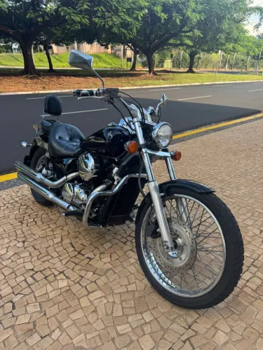 SHADOW 750 -2011